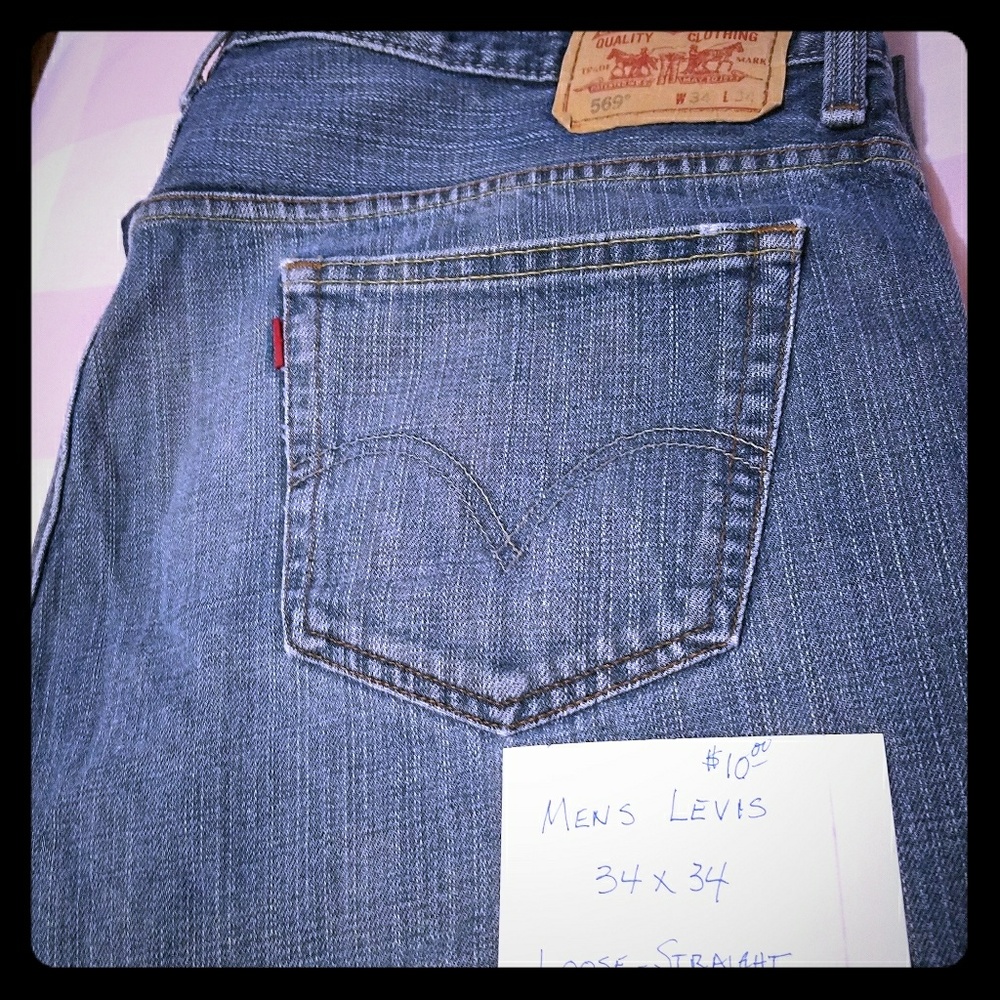 Levis.   Mens 34x34